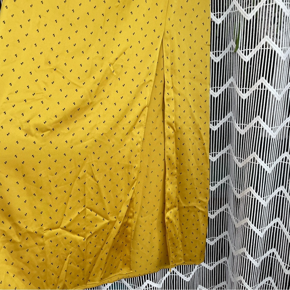 BCBGMaxAzria Yellow Maxi Skirt - Picture 5 of 7